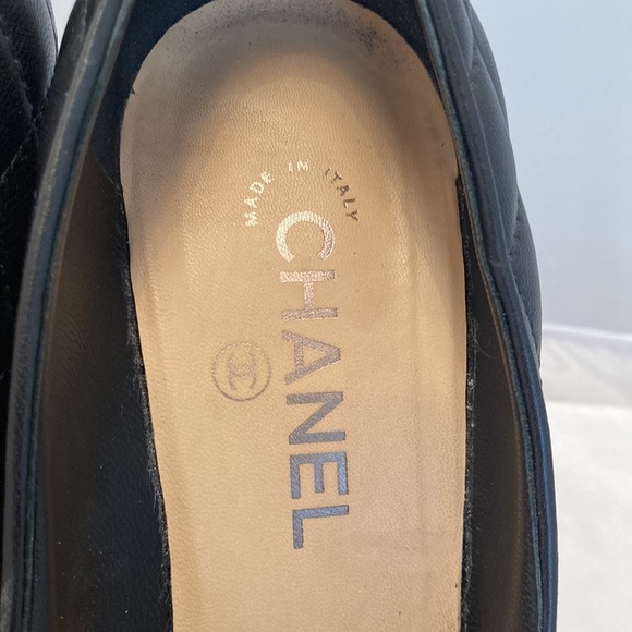 AUTHENTIC CHANEL Escarpins Quilted Classic Pump 39 - Picture 9 of 16